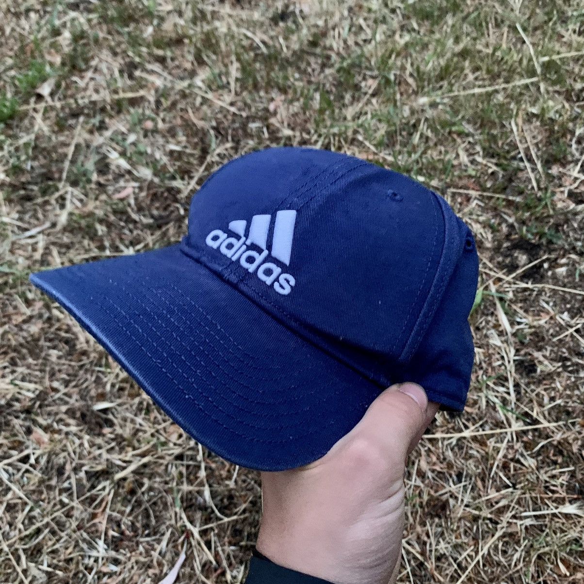 Vintage Vintage 90s Adidas Navy Logo Cap Hat Streetwear Baggy OS Size ONE SIZE - 2 Thumbnail