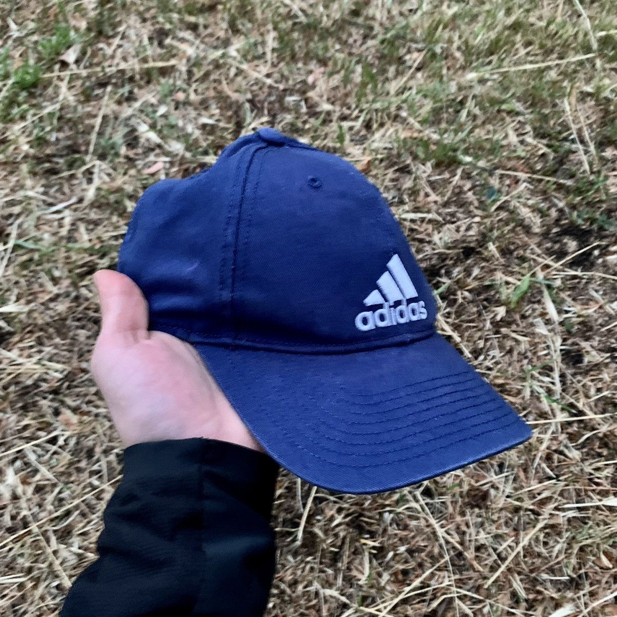 Vintage Vintage 90s Adidas Navy Logo Cap Hat Streetwear Baggy OS Size ONE SIZE - 4 Thumbnail