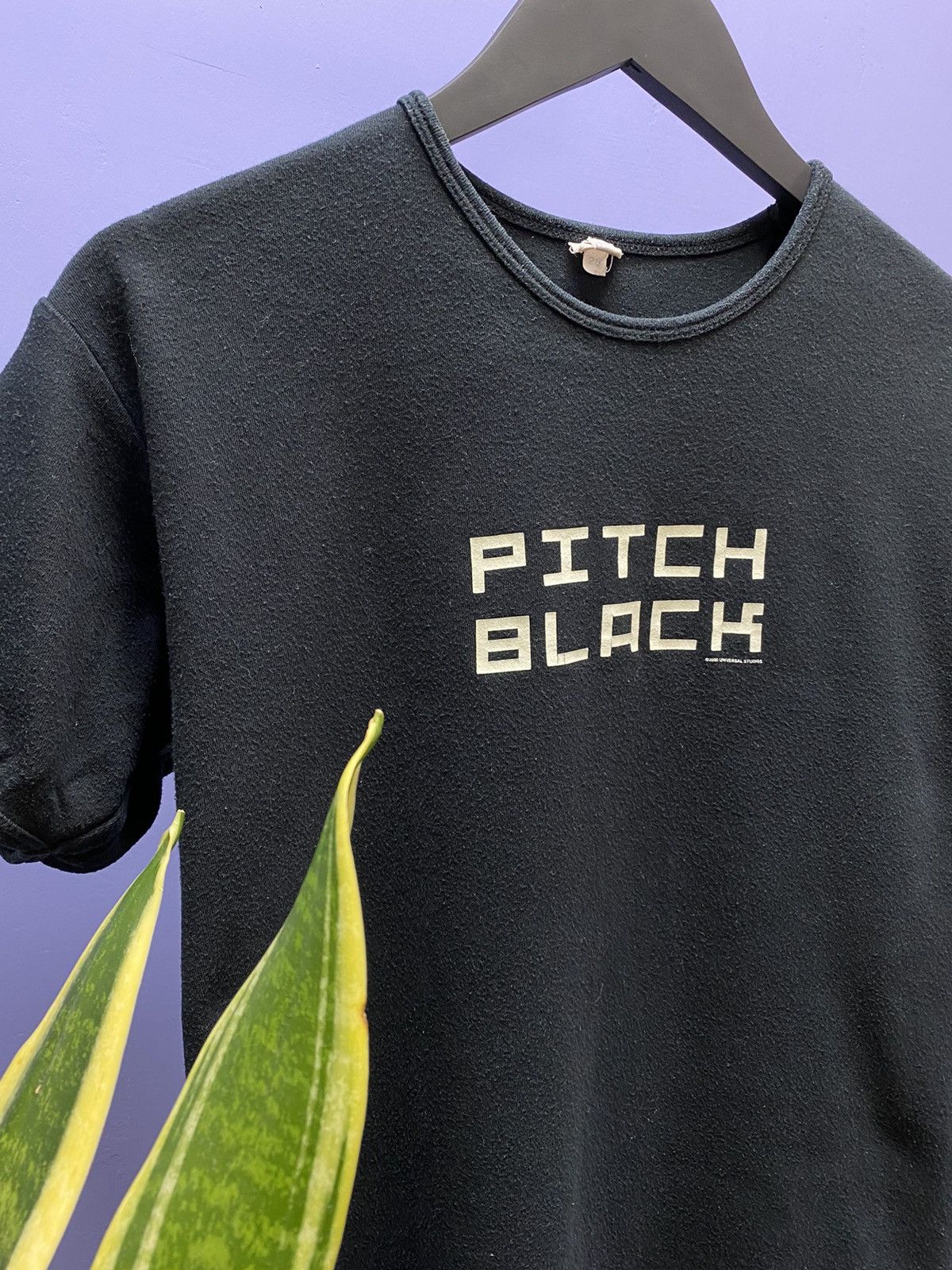 Vintage Vintage 2000 Pitch Black Movie Promo T Shirt Size US M / EU 48-50 / 2 - 7 Thumbnail
