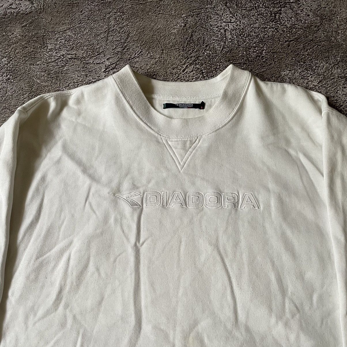 Band Tees Vintage Y2K Diadora Centre Logo Casual Sport Crewneck 90s Size US L / EU 52-54 / 3 - 6 Thumbnail