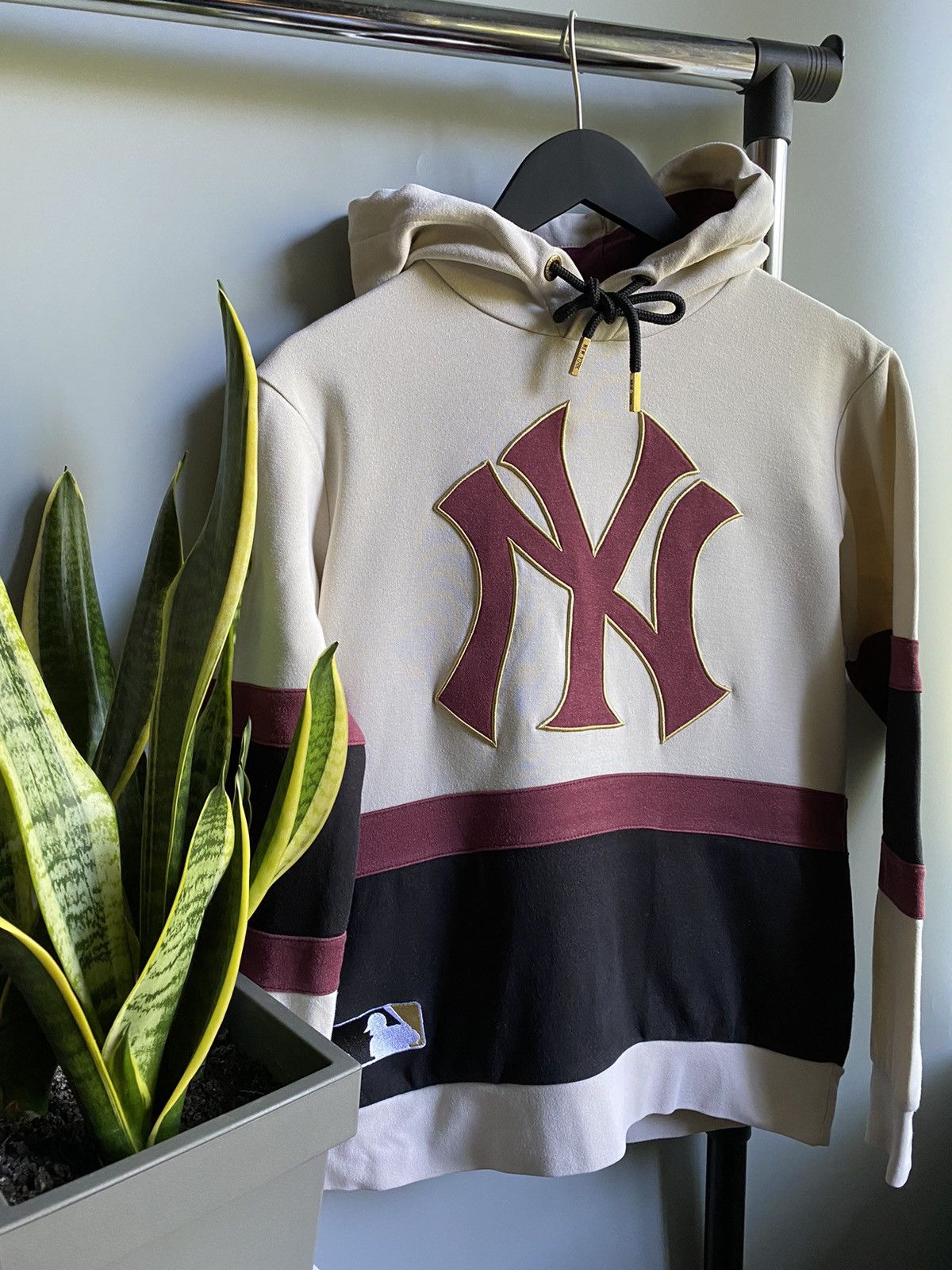 MLB × Majestic × New York Yankees New York Yankees Majestic Big Logo Hoodie Size US XS / EU 42 / 0 - 3 Thumbnail