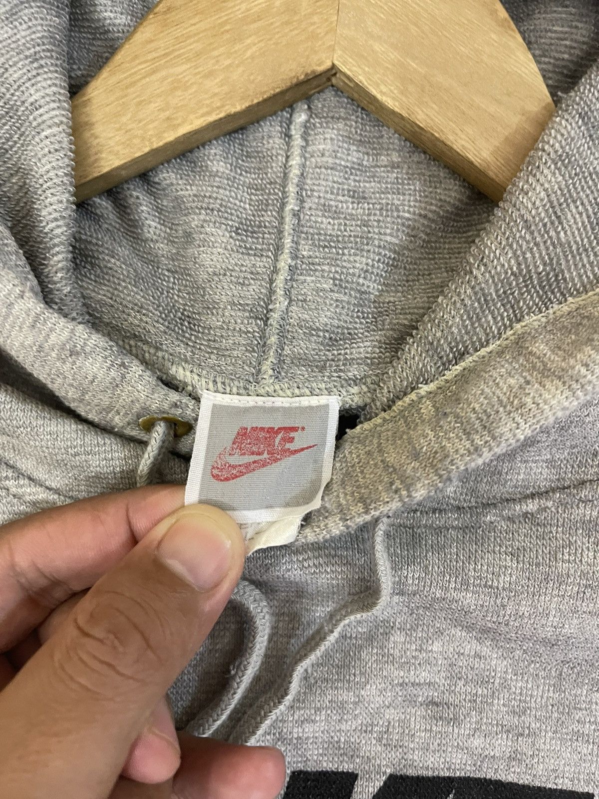 Nike Vintage Nike Hoodie swoosh logo Size US L / EU 52-54 / 3 - 6 Thumbnail