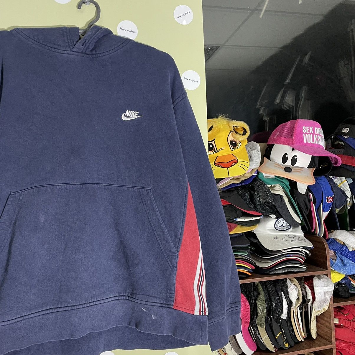 Vintage Vintage Nike Swoosh Hoodie Navy Oversized Streetwear Skate L Size US L / EU 52-54 / 3 - 3 Thumbnail