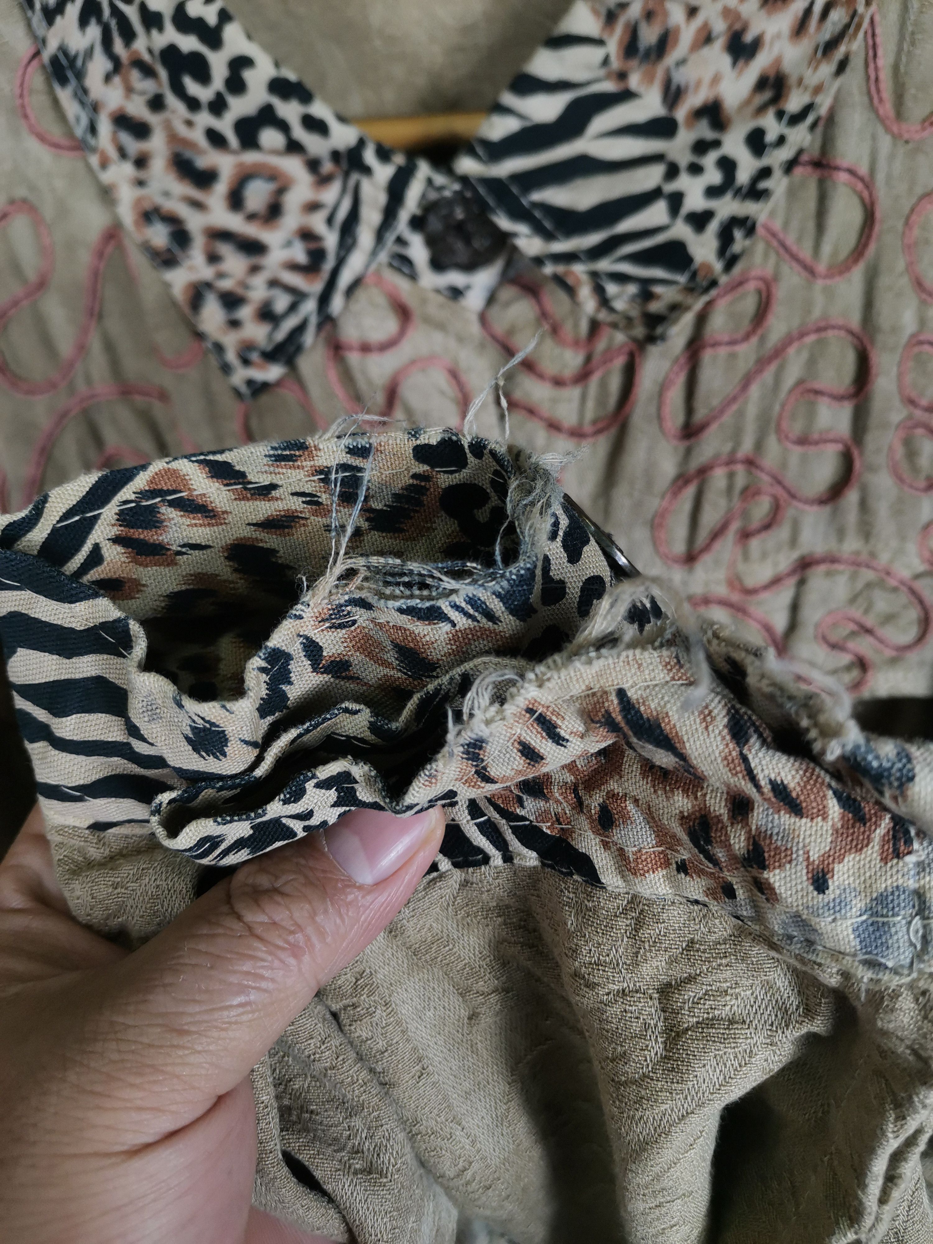 Japanese Brand × Vintage Vintage Japanese Brand Leapord Blouse Size US XL / EU 56 / 4 - 3 Thumbnail