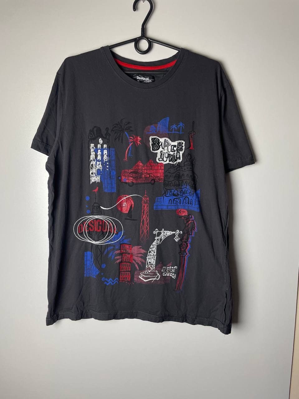Desigual Desigual vintage t-shirt size XL Size US XL / EU 56 / 4 - 1 Thumbnail