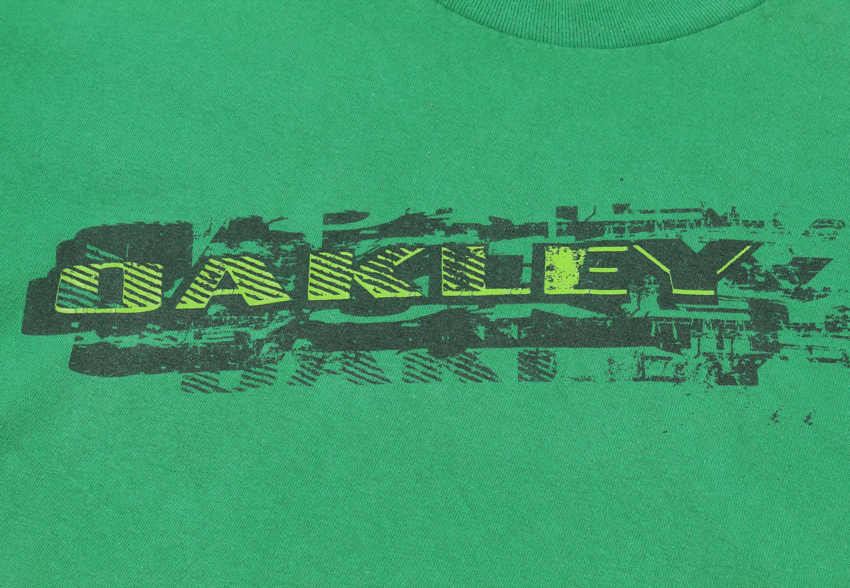 Oakley Vintage 2000's Oakley Logo T-shirt Size US L / EU 52-54 / 3 - 3 Thumbnail