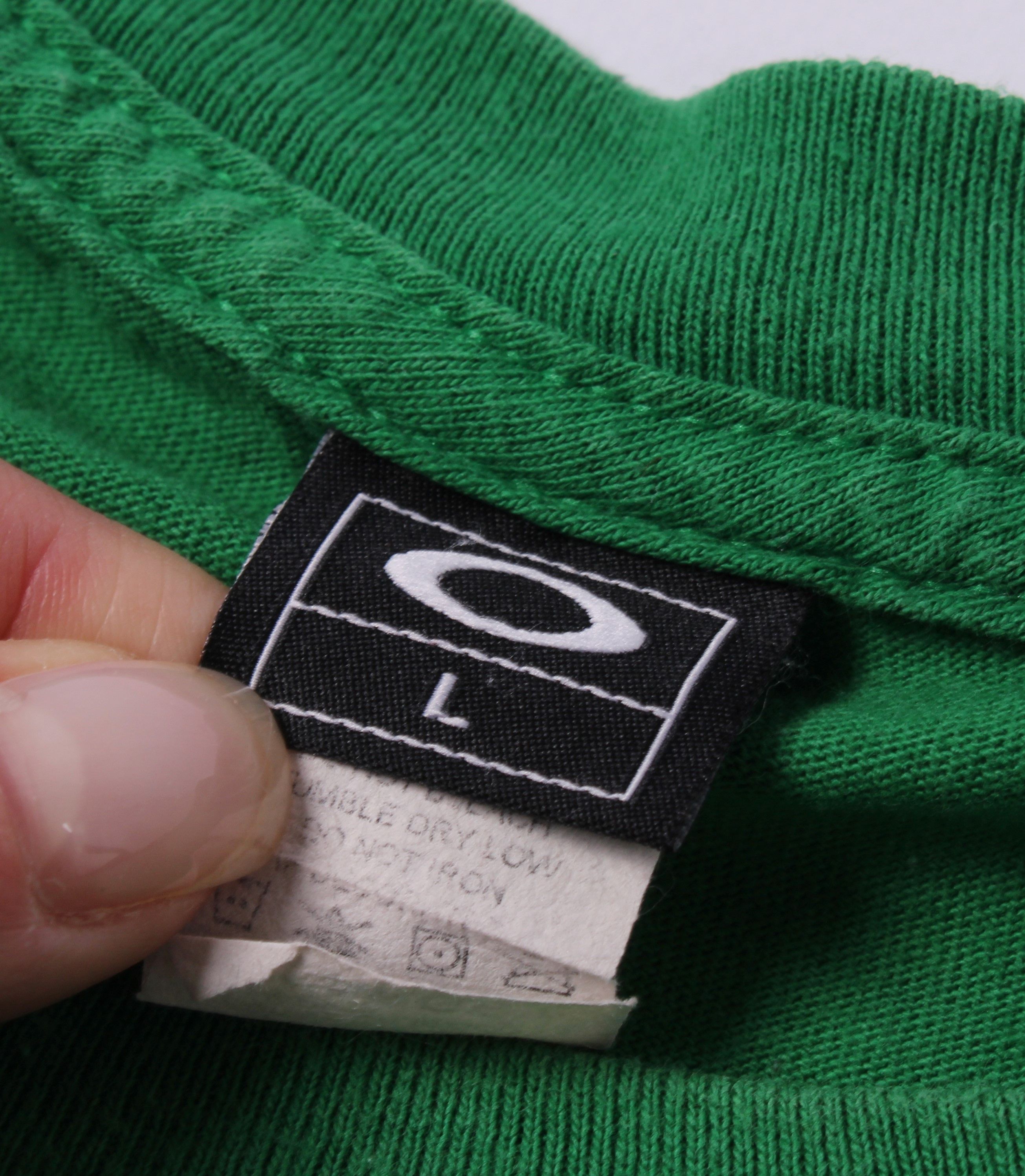 Oakley Vintage 2000's Oakley Logo T-shirt Size US L / EU 52-54 / 3 - 5 Thumbnail