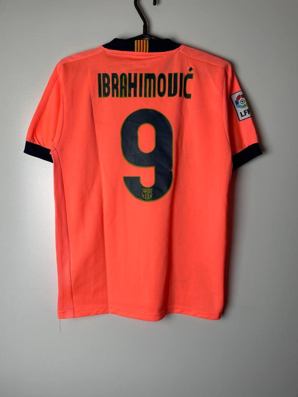 Nike × Vintage F.C. Barcelona Nike Ibrahimovic vintage t-shirts size S Size US S / EU 44-46 / 1 - 4 Thumbnail