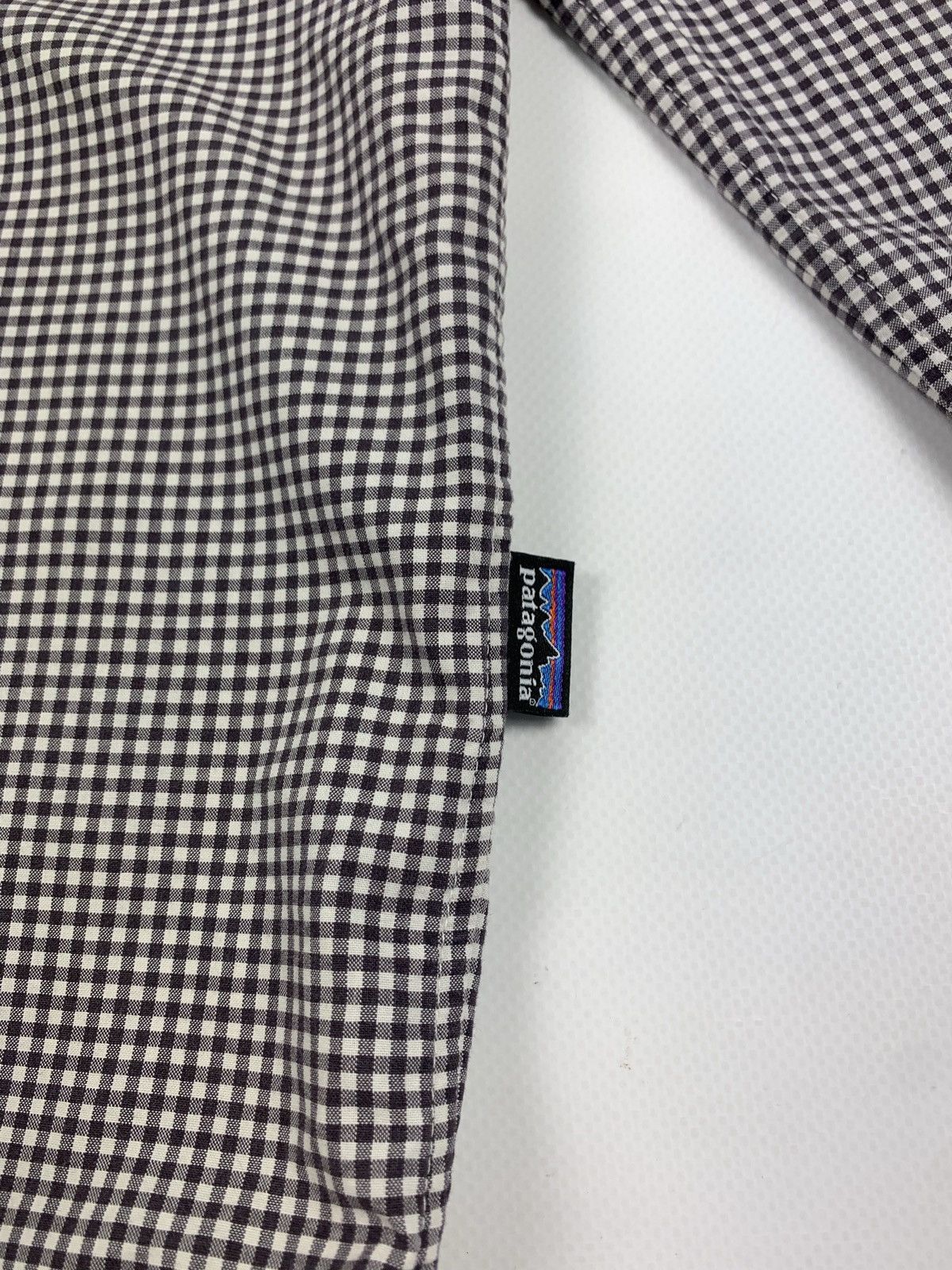 Patagonia Patagonia men’s checked long sleeve shirt size M Size US M / EU 48-50 / 2 - 3 Thumbnail