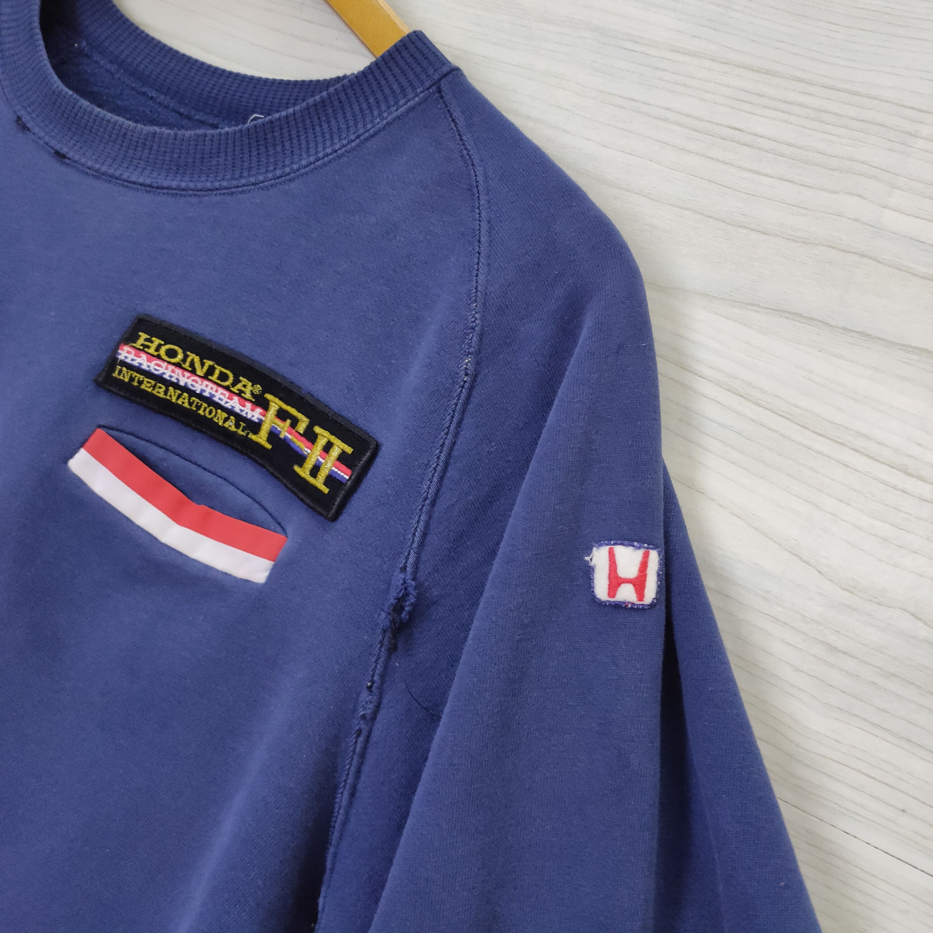 Honda 80s Honda Distressed Raglan Racing Team F2 Size US M / EU 48-50 / 2 - 6 Thumbnail
