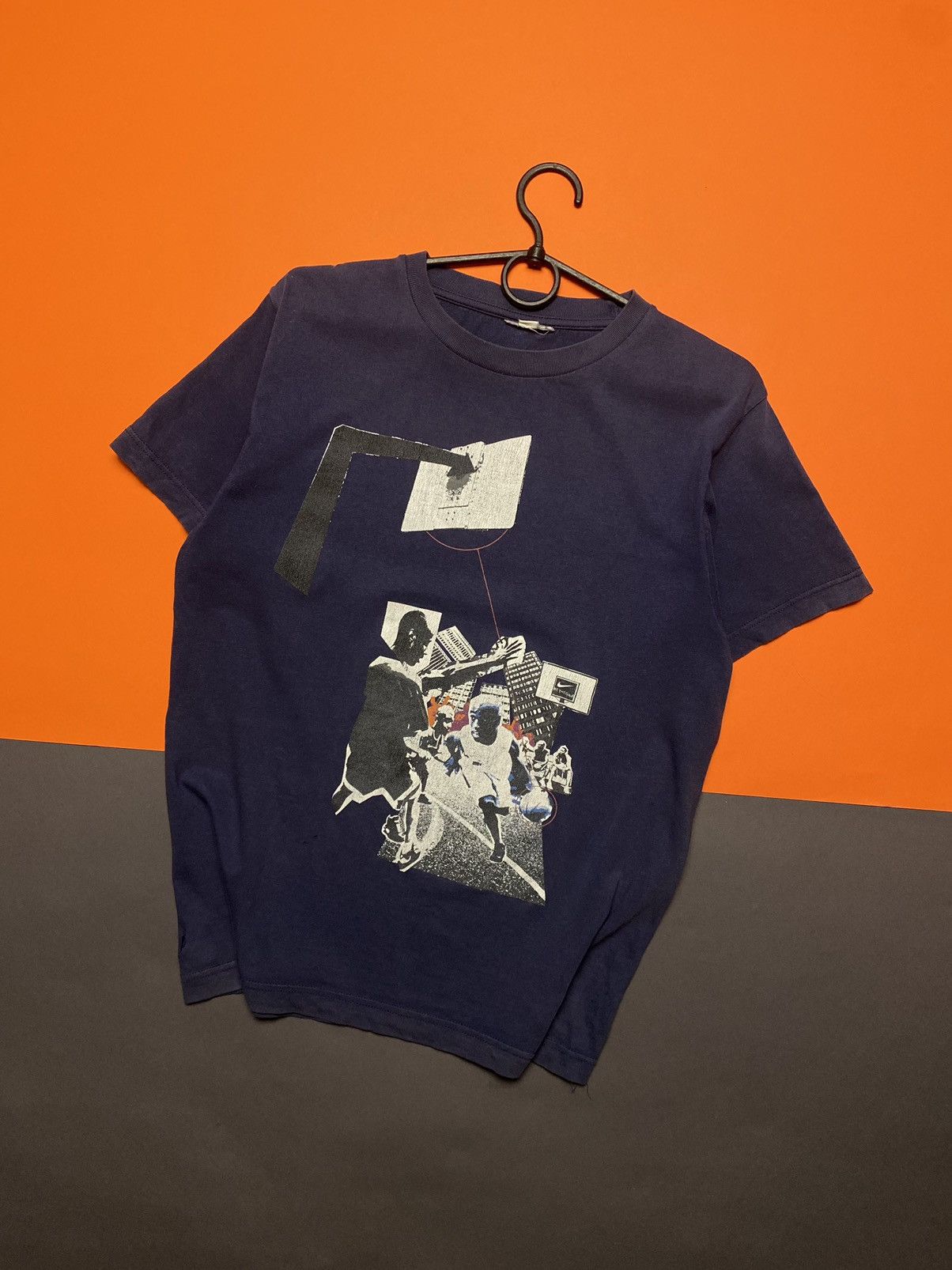 Vintage Vintage T-shirts Nike basketball 🏀 Size US XS / EU 42 / 0 - 1 Thumbnail