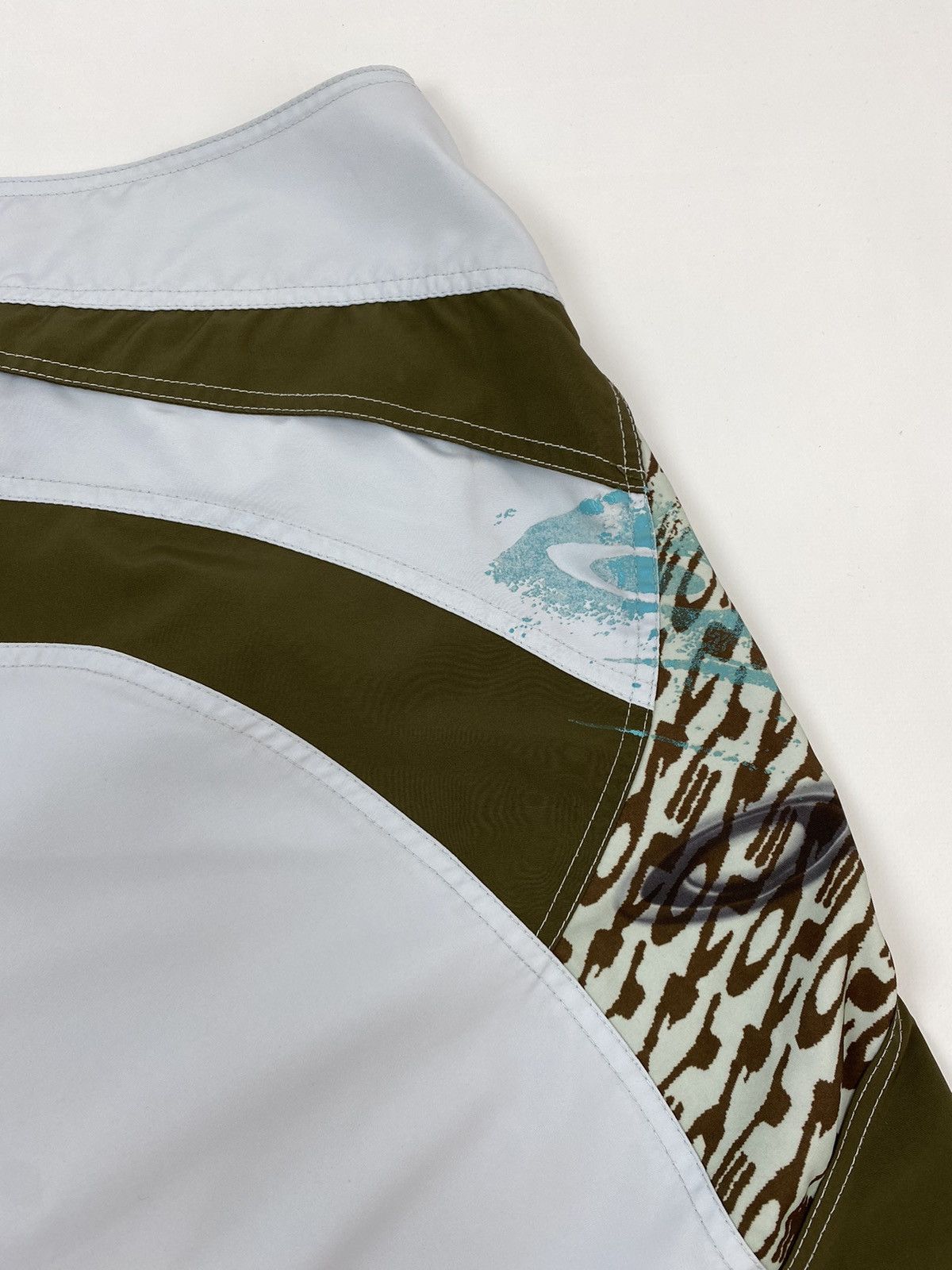 Oakley 2000’s Vintage Oakley Multi Logo Paneled Board Shorts Size US 36 / EU 52 - 11 Thumbnail