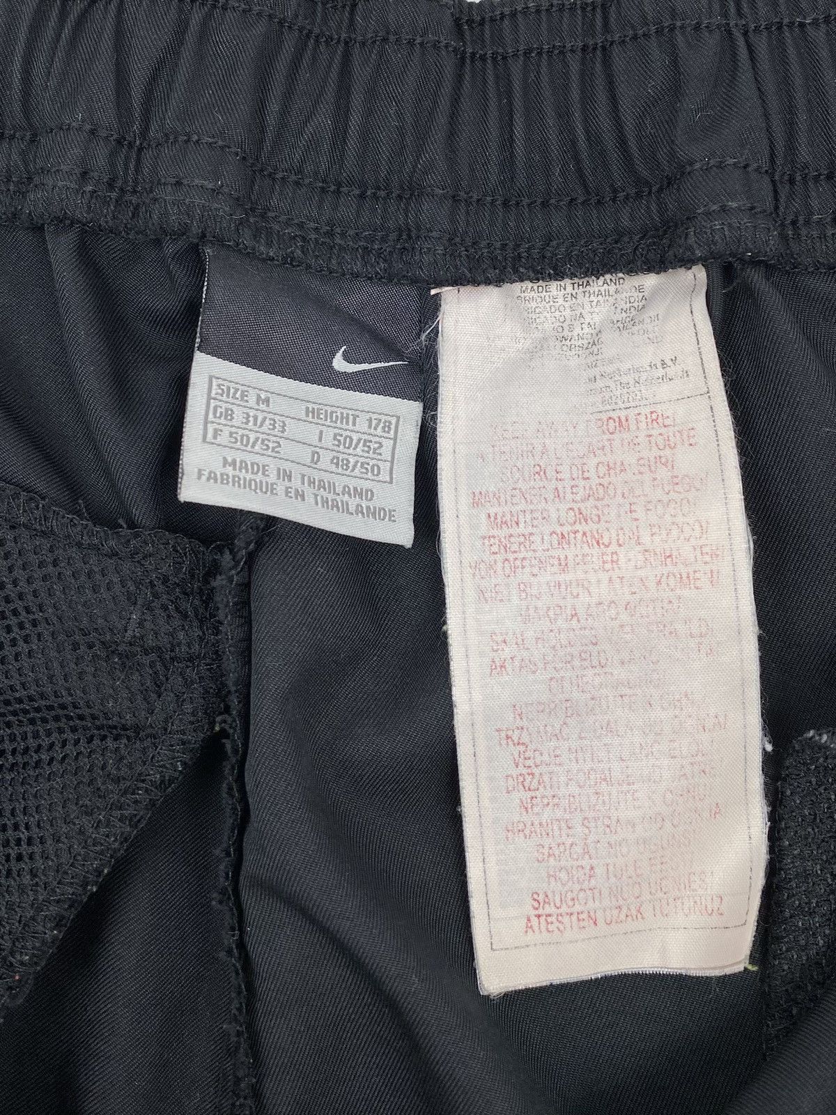 Vintage 2000’s Vintage Nike Court Mini Swoosh Logo Shorts Size US 32 / EU 48 - 5 Thumbnail