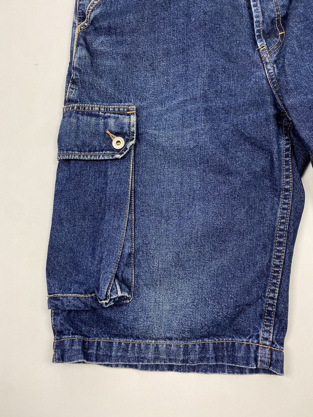 Tommy Hilfiger 2000’s Vintage Tommy Jeans Oversized Denim Cargo Jorts Size US 33 - 6 Thumbnail