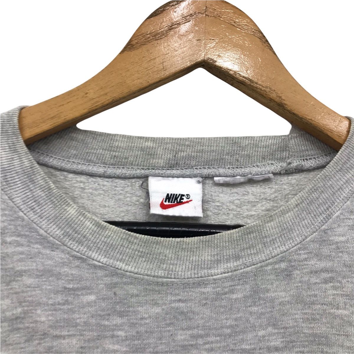 Nike × Vintage Vintage 90s Nike Swoosh Big Logo Sweatshirt Size US L / EU 52-54 / 3 - 6 Thumbnail