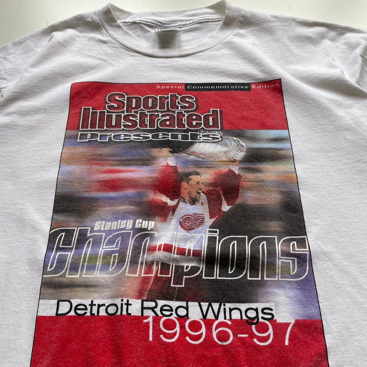 Vintage Vintage 90s Detroit Redwings Stanley Cup Champions T shirt Size US XL / EU 56 / 4 - 3 Thumbnail