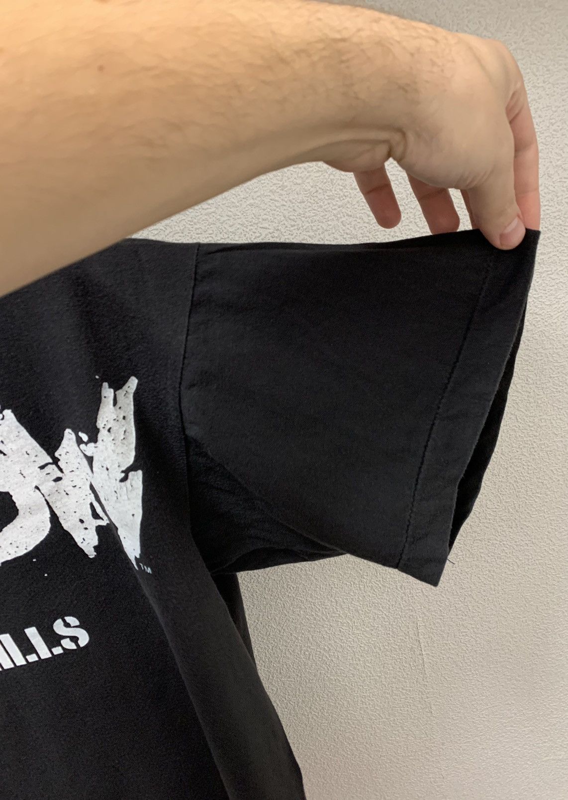 Band Tees Skid row vintage single 1991 Xl no fucking frills tour shirt Size US XL / EU 56 / 4 - 4 Thumbnail