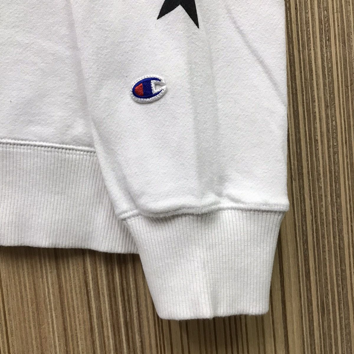 Champion × Vintage Vintage Champion Side Big Logo Sweatshirt Size US M / EU 48-50 / 2 - 5 Thumbnail