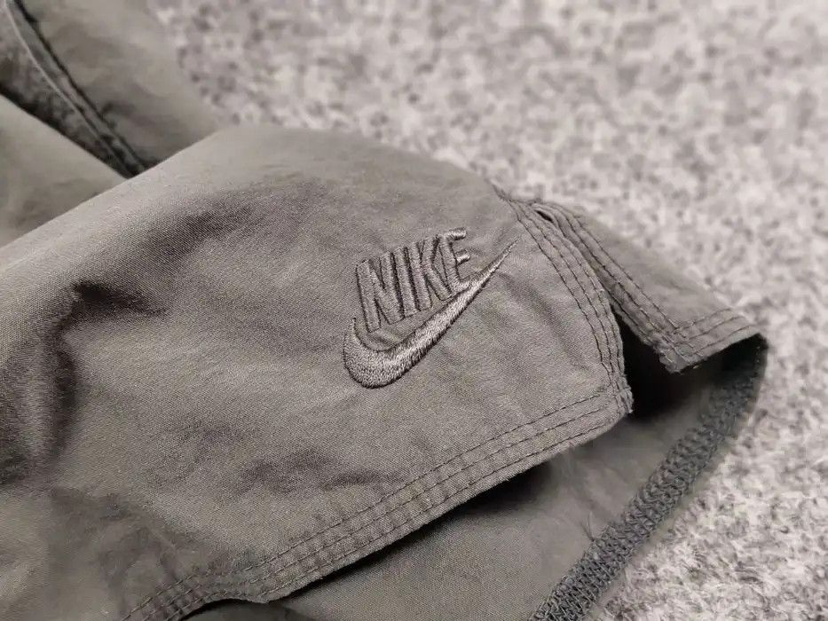 Nike Vintage 90's Nike Logo Nylon Faded Gray Casual Short Style Size US 36 / EU 52 - 7 Thumbnail