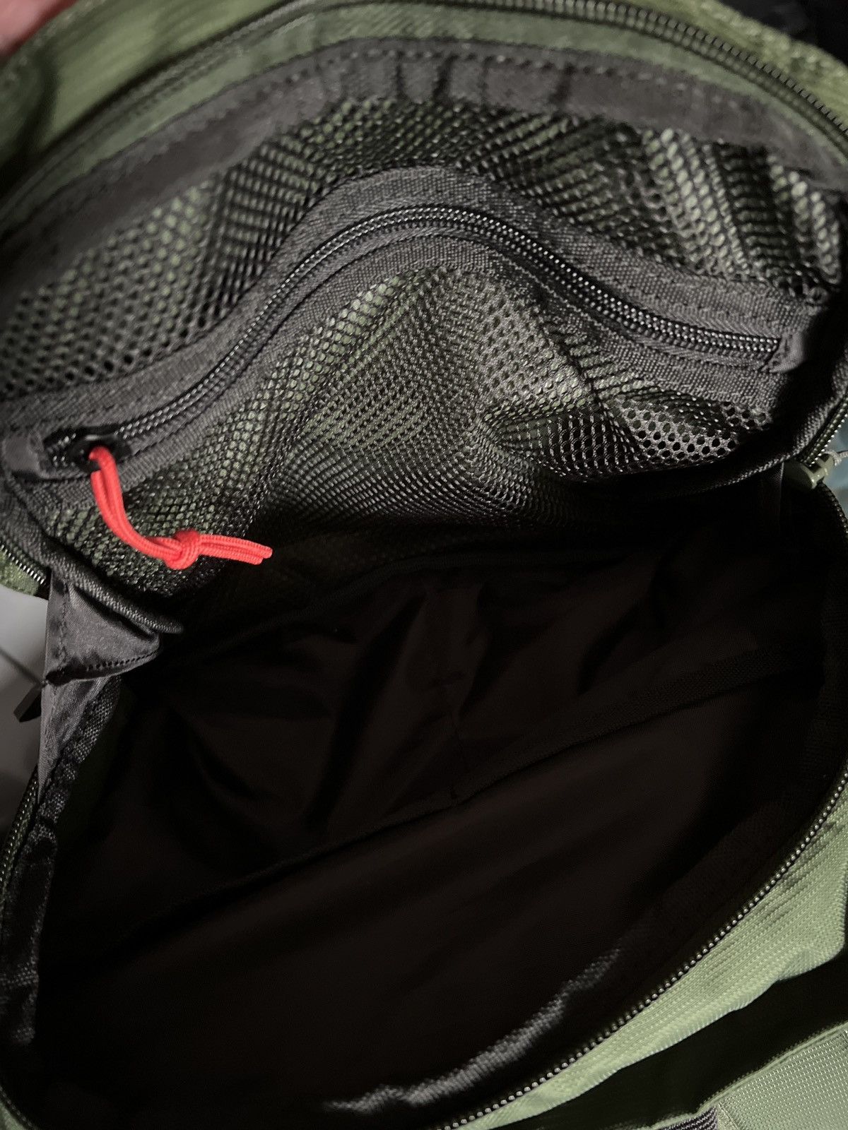 Columbia Hiking Backpack Size 30 - 5 Thumbnail