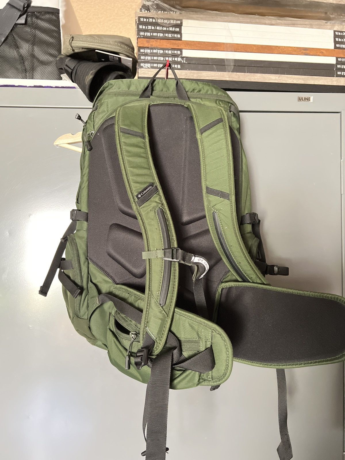 Columbia Hiking Backpack Size 30 - 2 Thumbnail