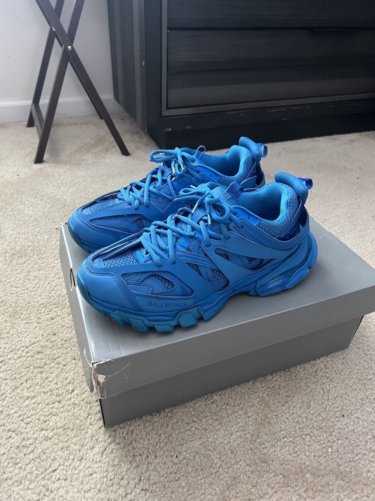 Blue balenciaga track online