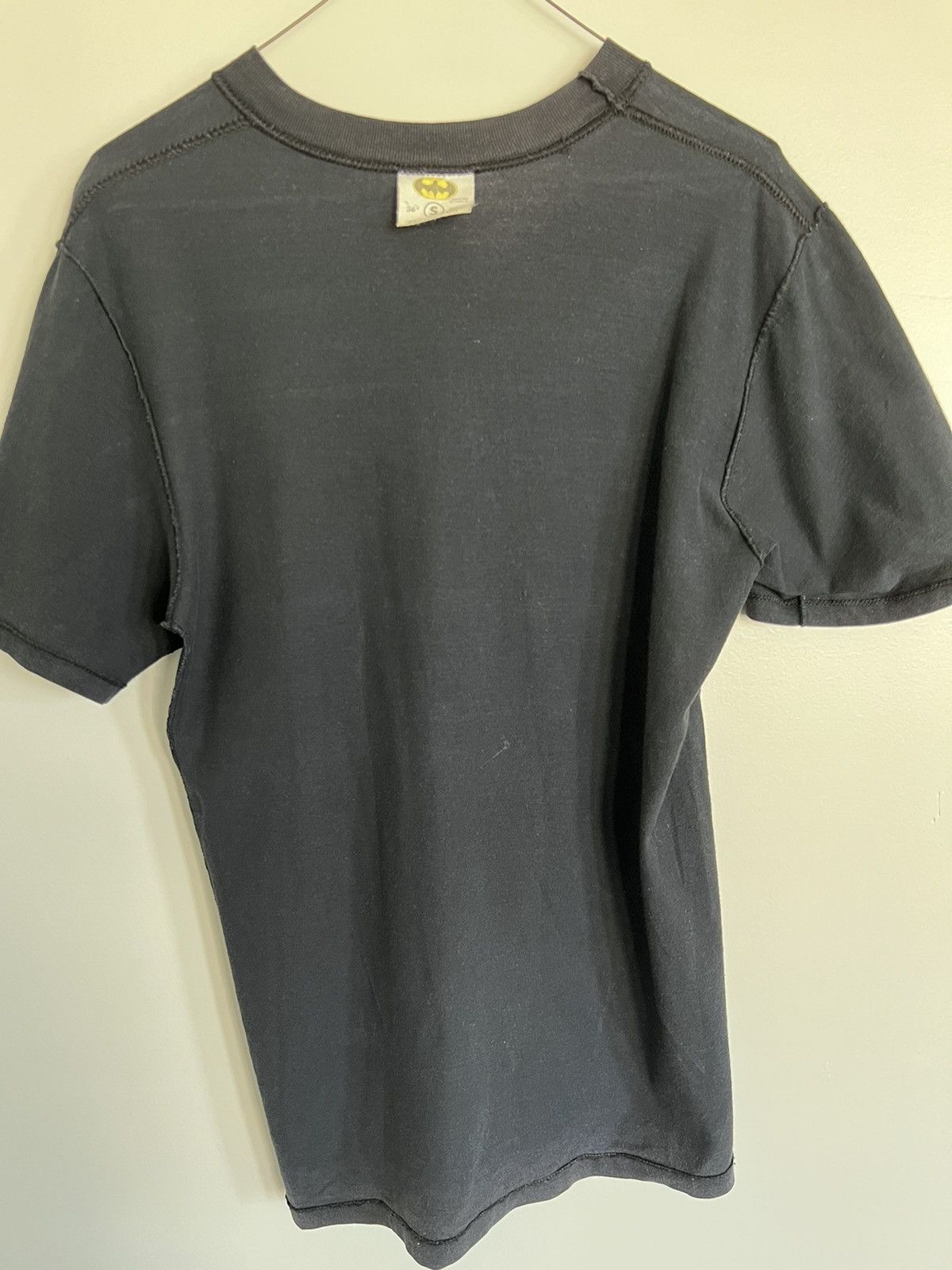 Mambo 1989 Batman t-shirt, S(—M), single-stitched, MI Australia Size US S / EU 44-46 / 1 - 18 Thumbnail