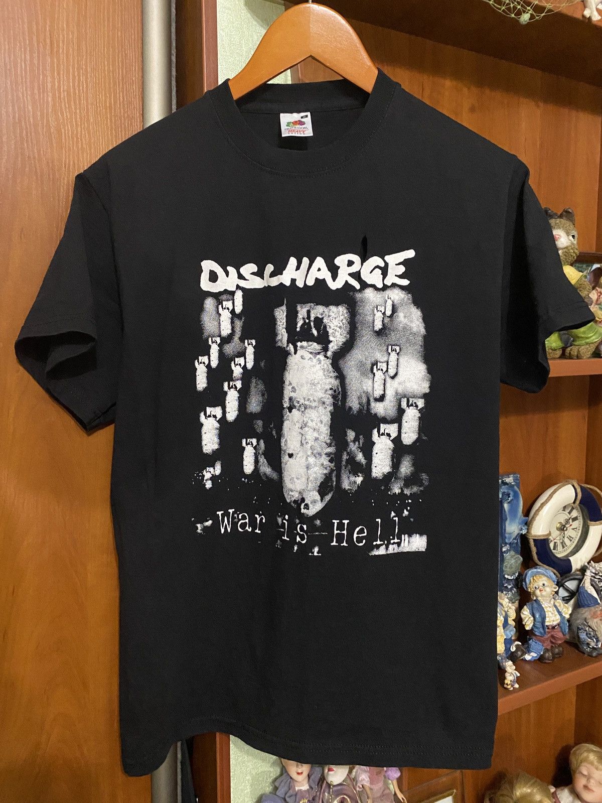 Band Tees × Vintage 2000s Discharge Thrashed War is hell Album Hardcore Punk tee Size US M / EU 48-50 / 2 - 1 Thumbnail