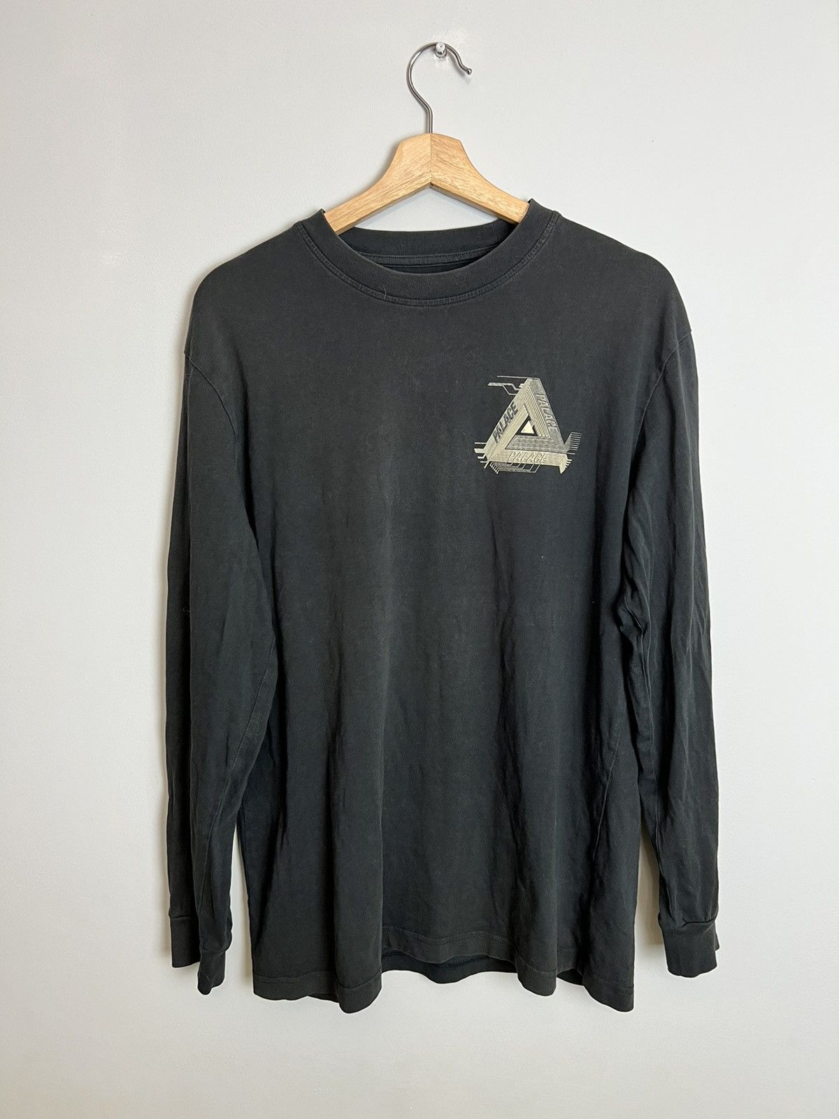 Palace Rare Palace Tri Ferg long sleeve glow in the dark Streetwear Size US L / EU 52-54 / 3 - 2 Thumbnail
