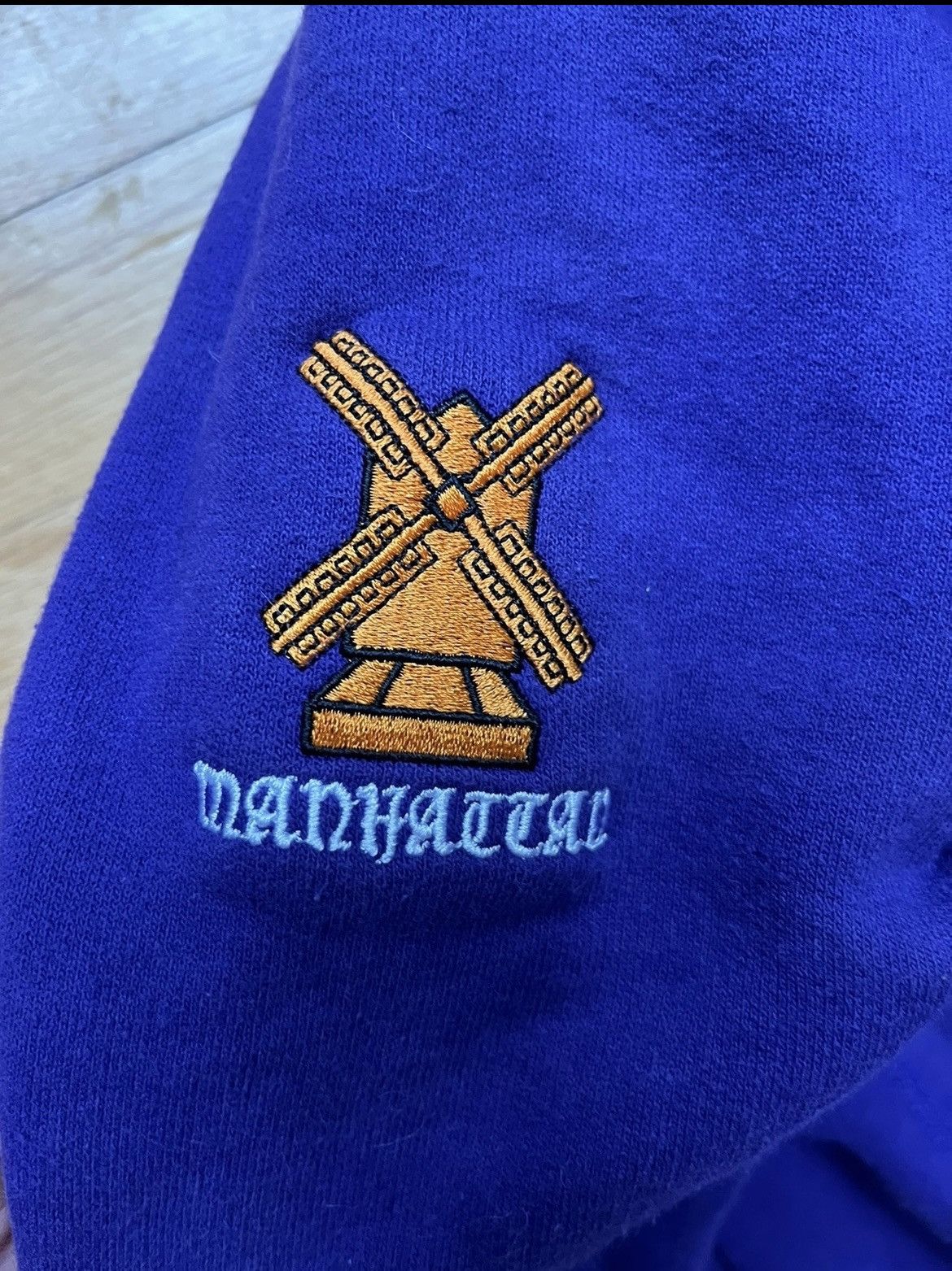 Rowing Blazers Rowing Blazers Rare Manhatten Hoodie Size US M / EU 48-50 / 2 - 3 Thumbnail