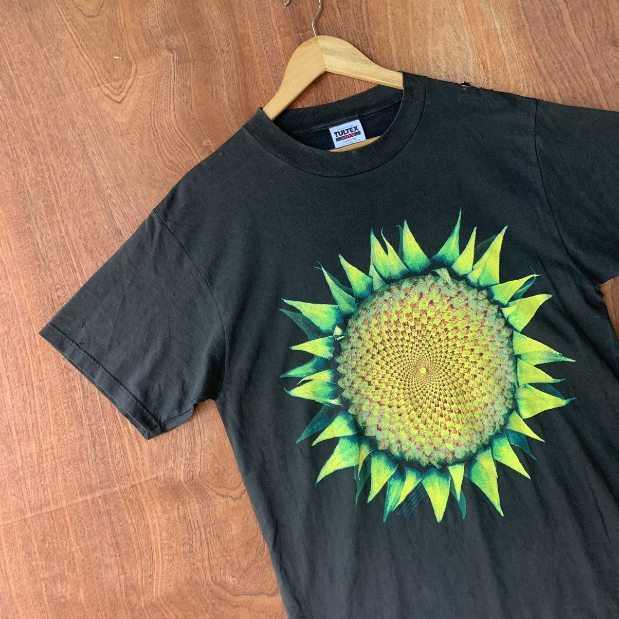 Tultex × Vintage Vintage 90s ART Tee fits M Size US M / EU 48-50 / 2 - 3 Thumbnail