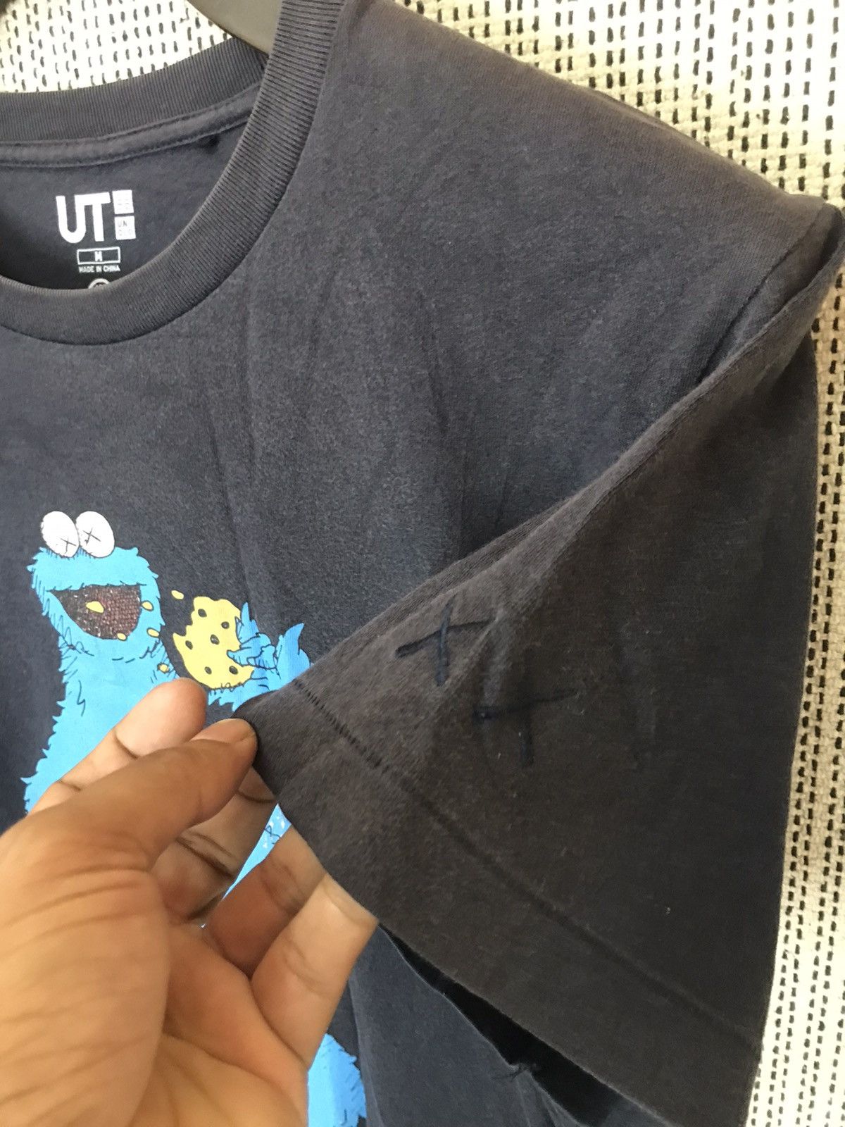 Kaws × Uniqlo ‼️SESAME STREET X KAWS X UNIQLO TSHIRT ‼️ Size US M / EU 48-50 / 2 - 5 Thumbnail