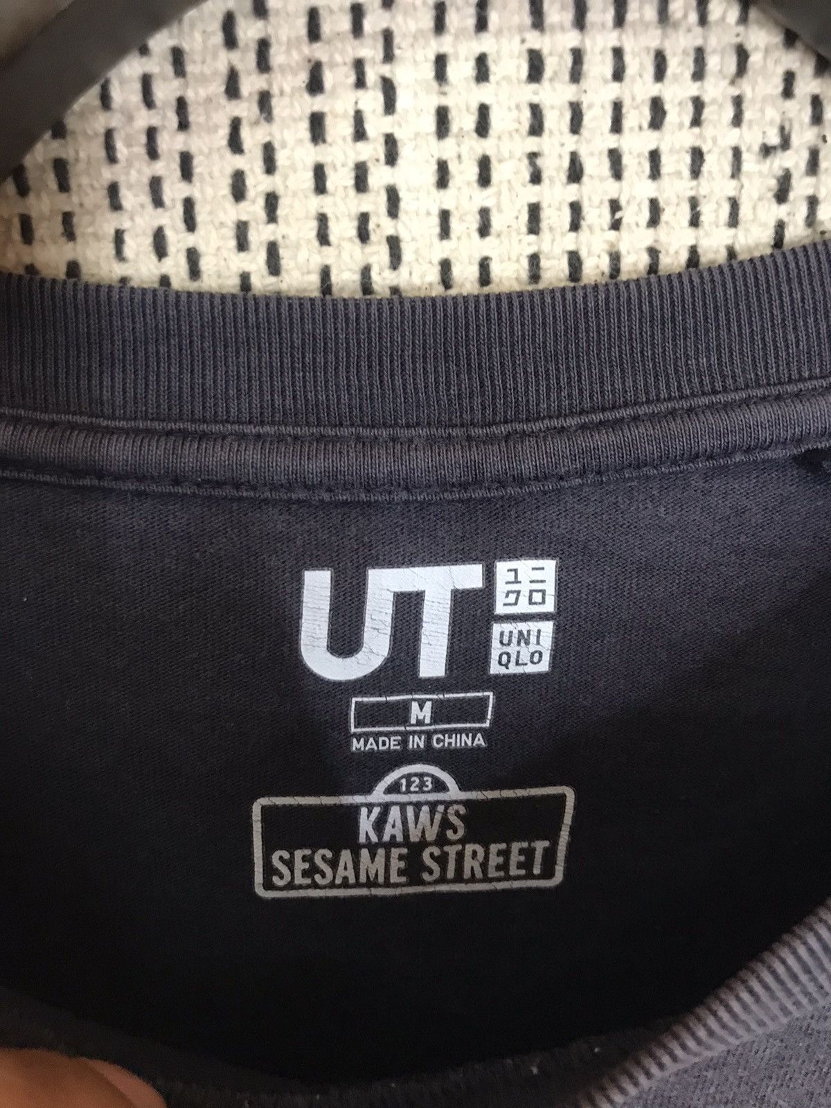 Kaws × Uniqlo ‼️SESAME STREET X KAWS X UNIQLO TSHIRT ‼️ Size US M / EU 48-50 / 2 - 4 Thumbnail
