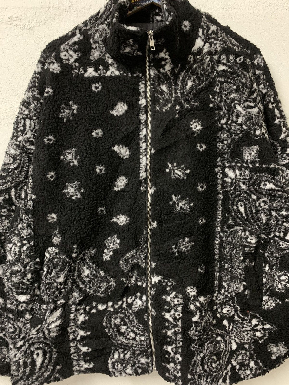 Japanese Brand Fleece Bandana Paisley Printed jacket Size US L / EU 52-54 / 3 - 2 Thumbnail
