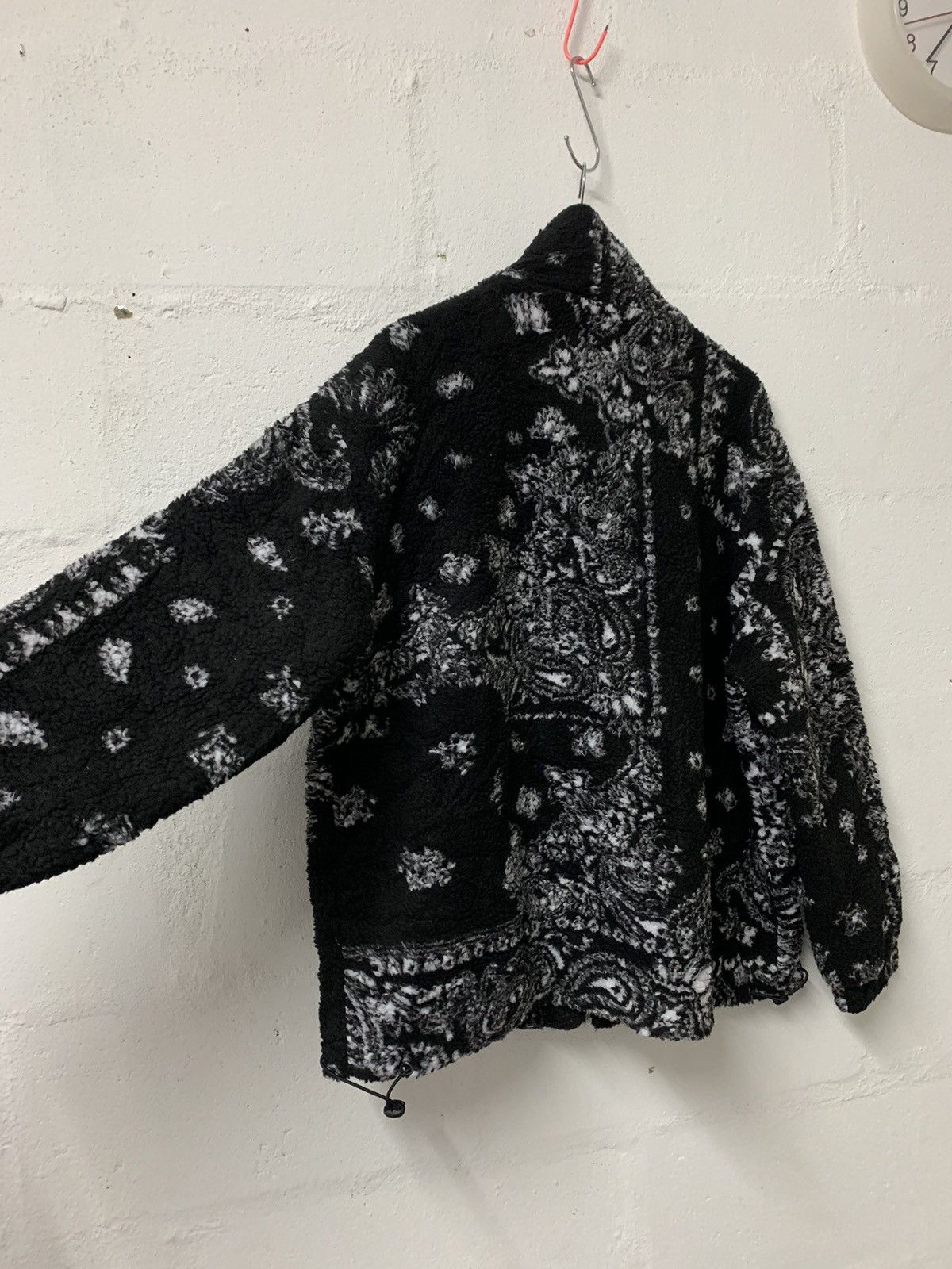 Japanese Brand Fleece Bandana Paisley Printed jacket Size US L / EU 52-54 / 3 - 7 Thumbnail