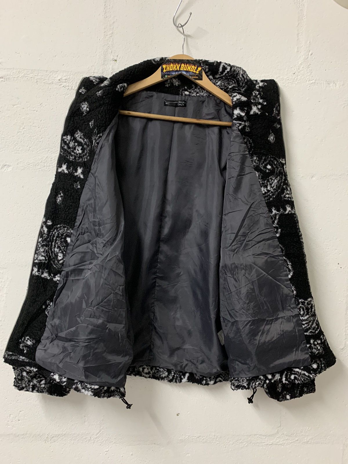 Japanese Brand Fleece Bandana Paisley Printed jacket Size US L / EU 52-54 / 3 - 9 Thumbnail