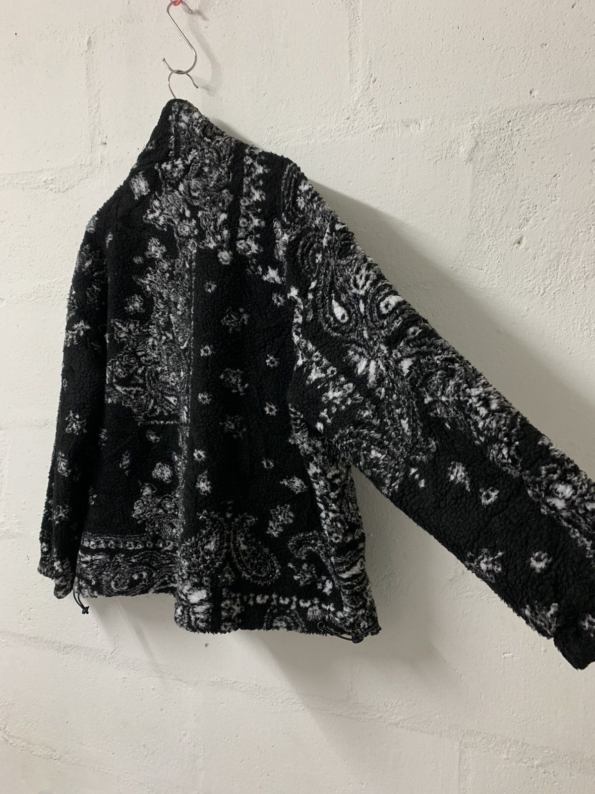 Japanese Brand Fleece Bandana Paisley Printed jacket Size US L / EU 52-54 / 3 - 8 Thumbnail