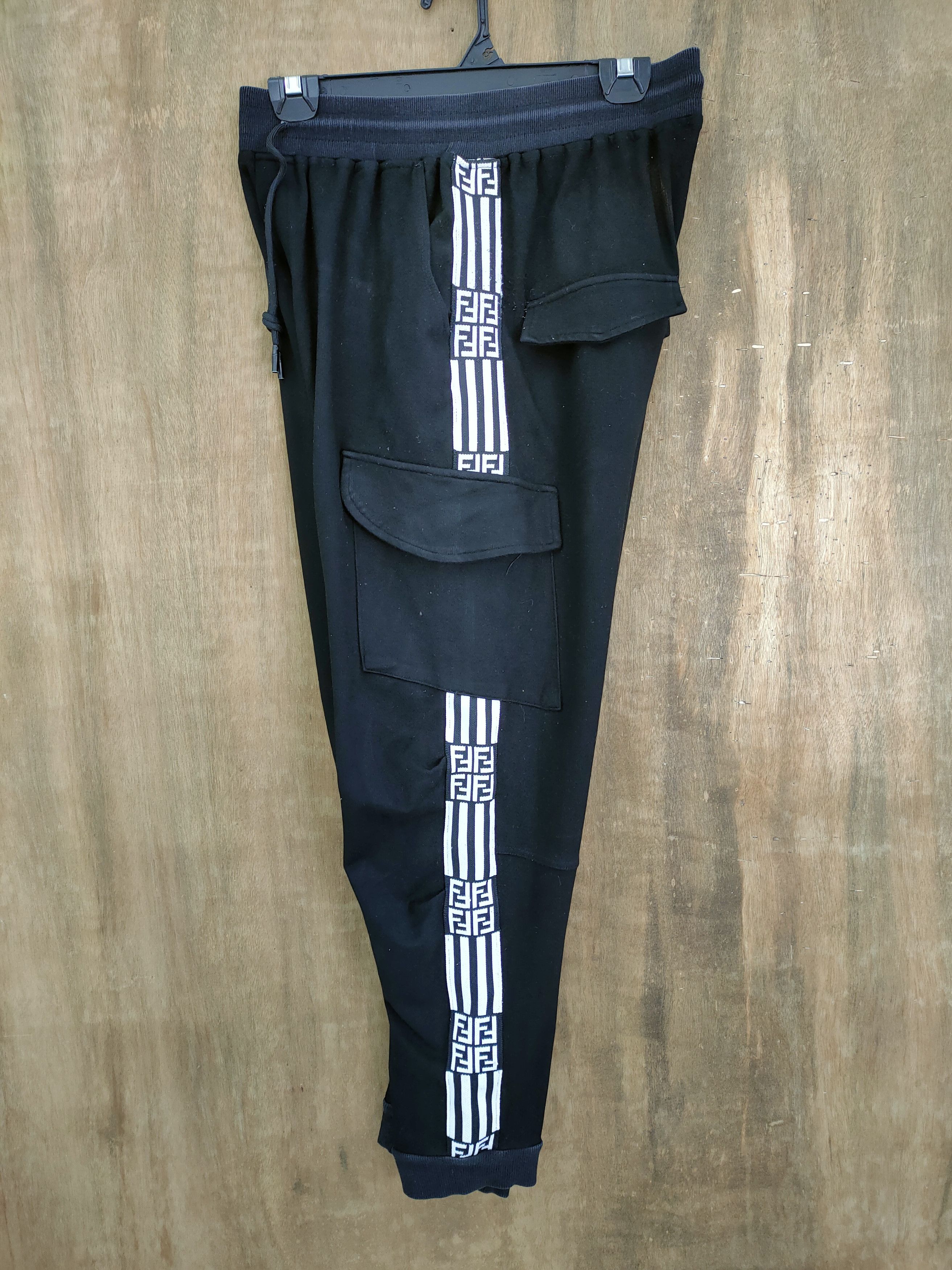 Designer BLACK COZY STYLE CARGO PANTS LIKE FENDI MONOGRAM Size US 32 / EU 48 - 11 Thumbnail