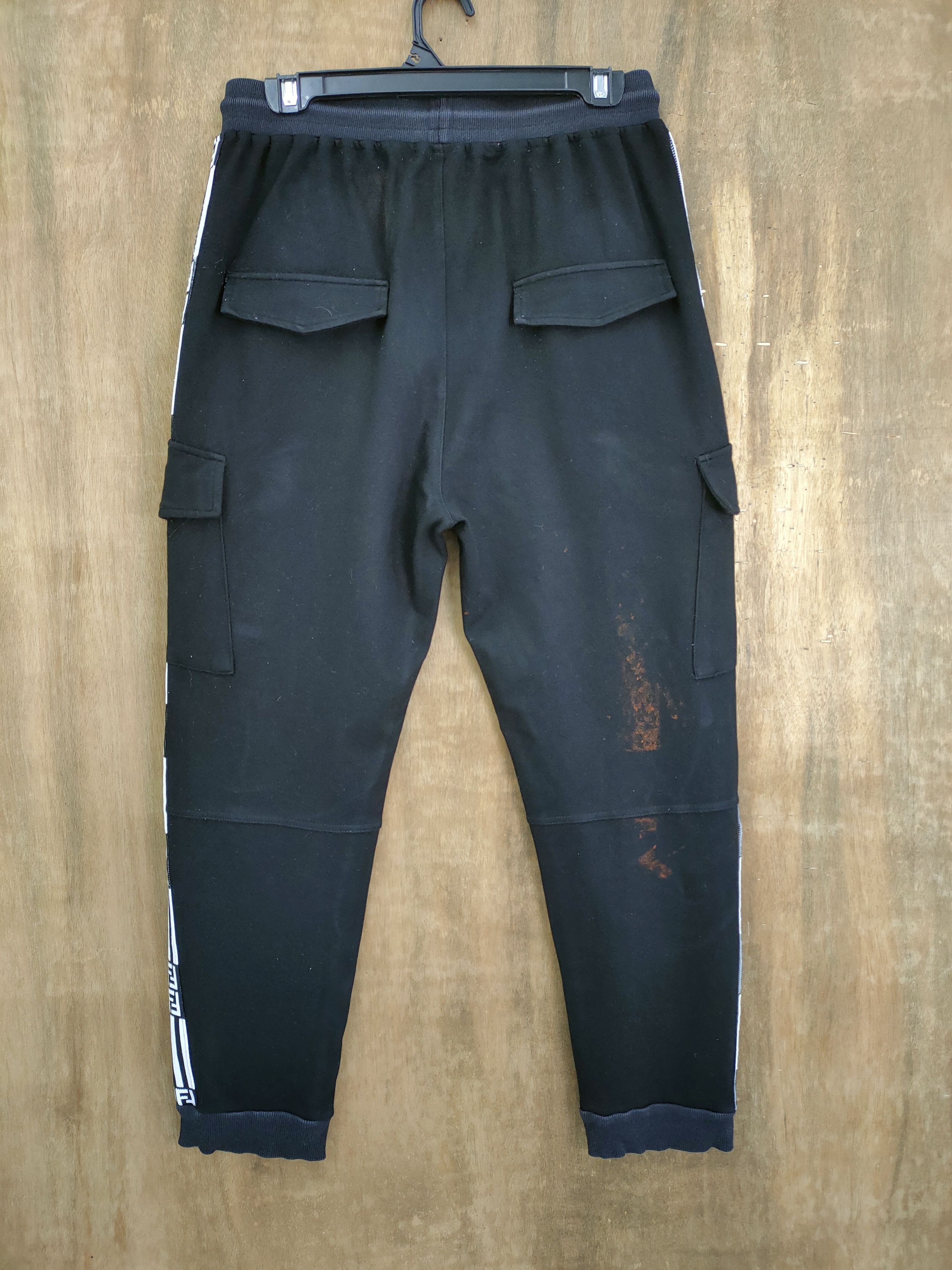 Designer BLACK COZY STYLE CARGO PANTS LIKE FENDI MONOGRAM Size US 32 / EU 48 - 8 Thumbnail