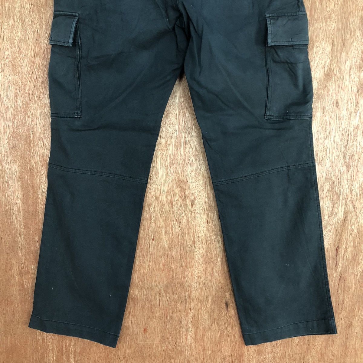Japanese Brand DLL Uniqlo bLack Multipocket Tactical Cargo Pants #1870 Size US 32 / EU 48 - 11 Thumbnail