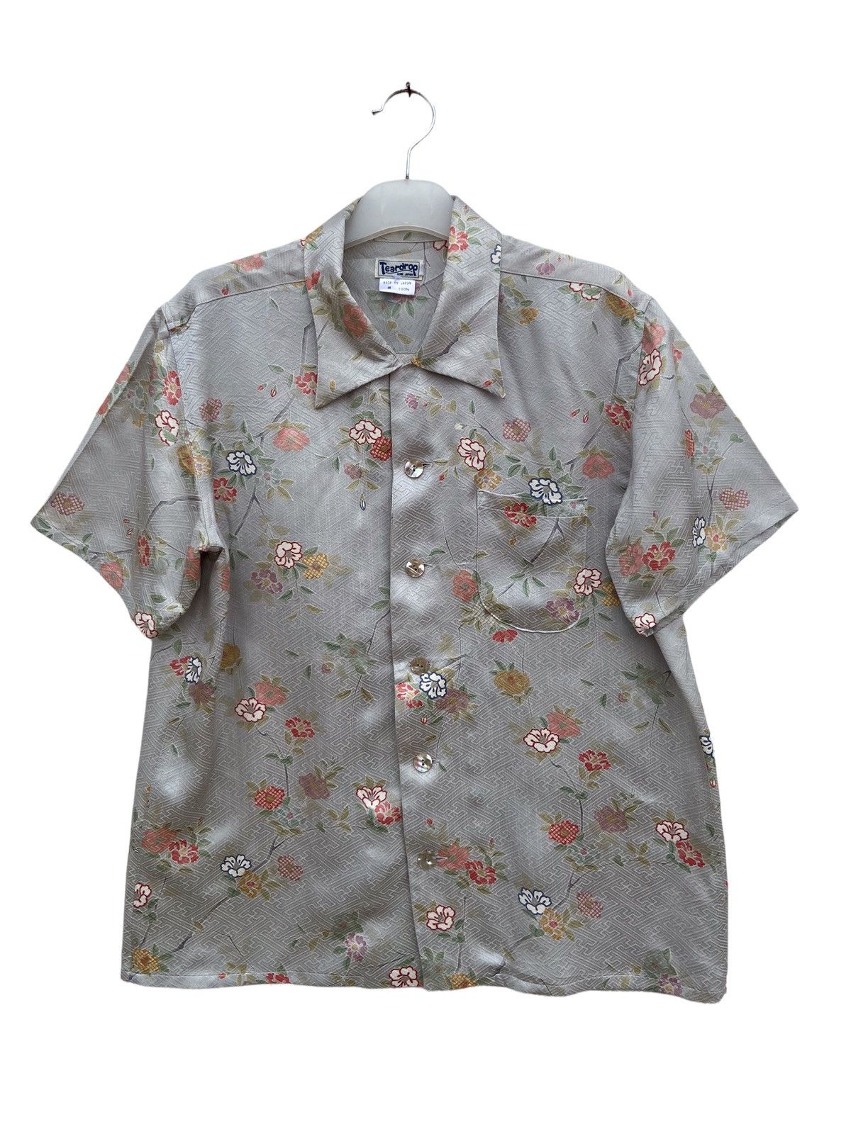 Japanese Brand TEARDROP SILK HAWAIIAN STYLE BUTTON UP Size US M / EU 48-50 / 2 - 1 Thumbnail