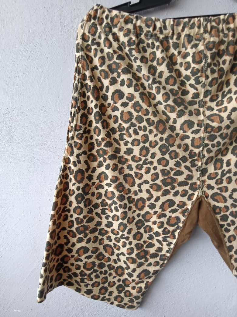 Champion × Seditionaries Champion Reverse Weave Animal Print Short Pants Size US 33 - 8 Thumbnail