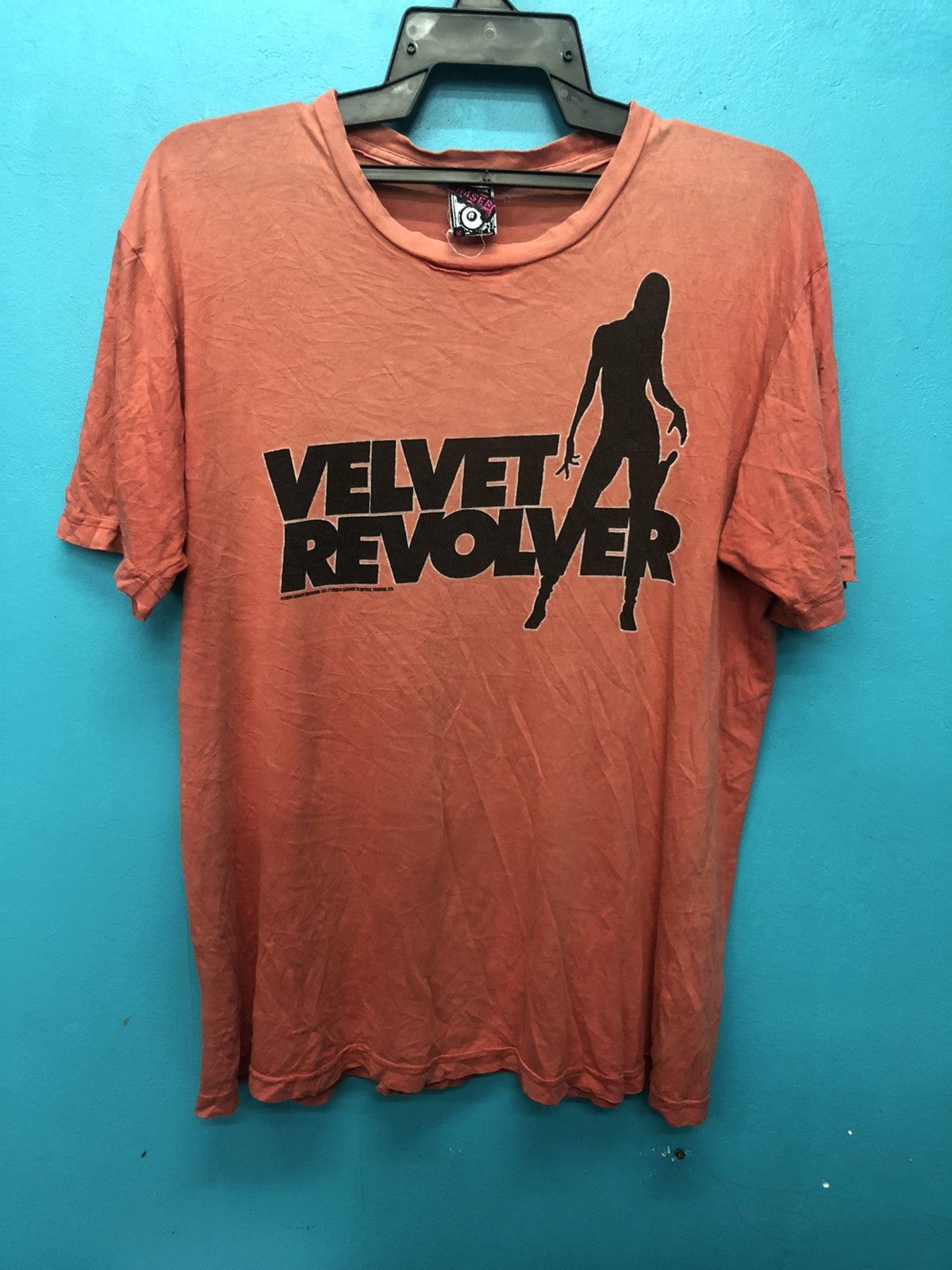 Band Tees × Vintage Vintage trashed tee 2005 VELVET REVOLVER distressed tee Size US M / EU 48-50 / 2 - 1 Thumbnail