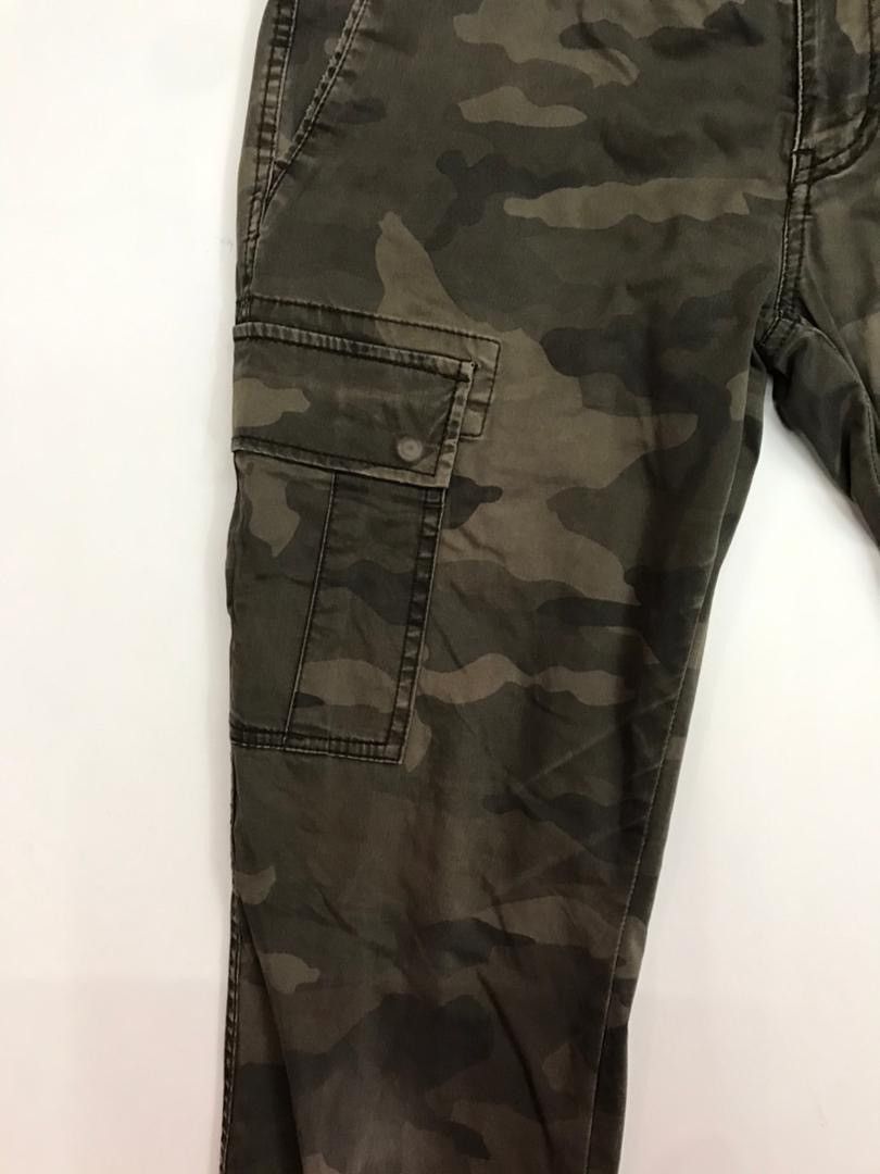 Uniqlo Uniqlo Camo military style pants/ multipocket Size US 33 - 4 Thumbnail