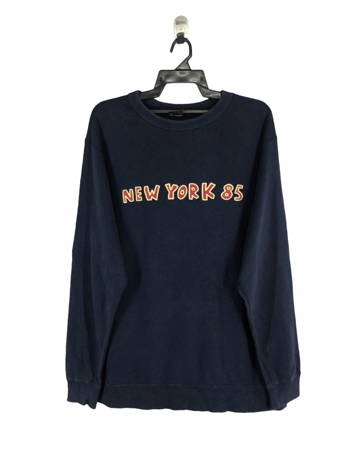 Japanese Brand × Keith Haring × Uniqlo Uniqlo KEITH HARING New york 85 Big Logo Printed Sweatshirt Size US XL / EU 56 / 4 - 1 Thumbnail
