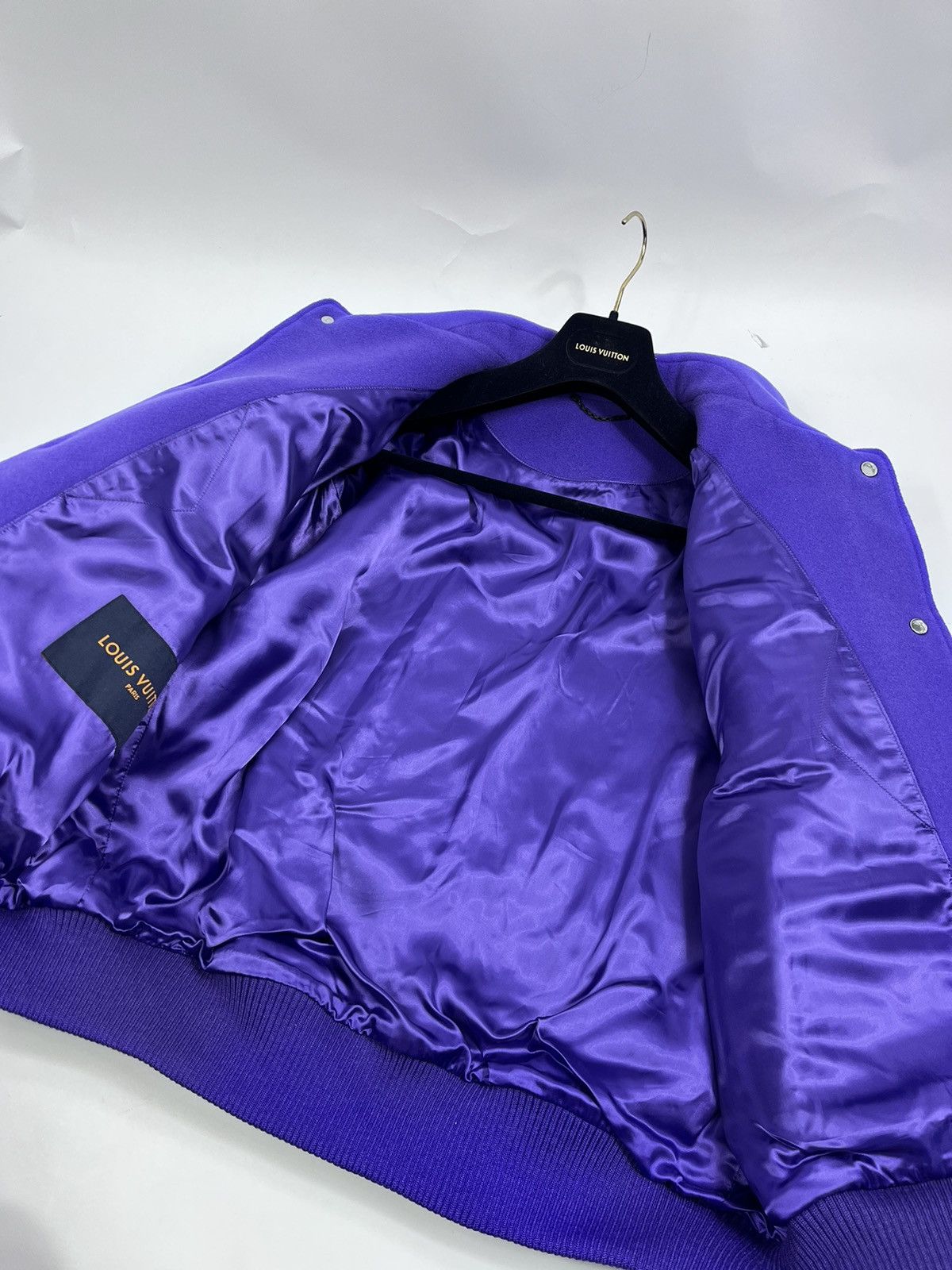 Louis Vuitton LOUIS VUITTON FROG PURPLE VARSITY JACKET Size US L / EU 52-54 / 3 - 9 Thumbnail