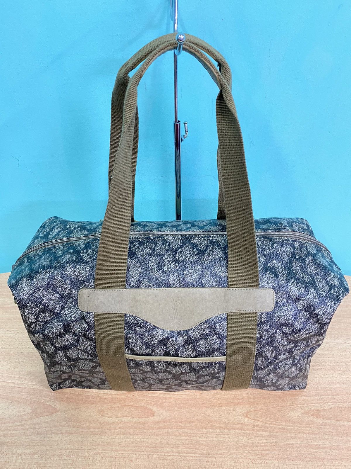 Yves Saint Laurent FINAL DROP VINTAGE YVES SAINT LAURENT TRAVEL BAG Size ONE SIZE - 12 Thumbnail