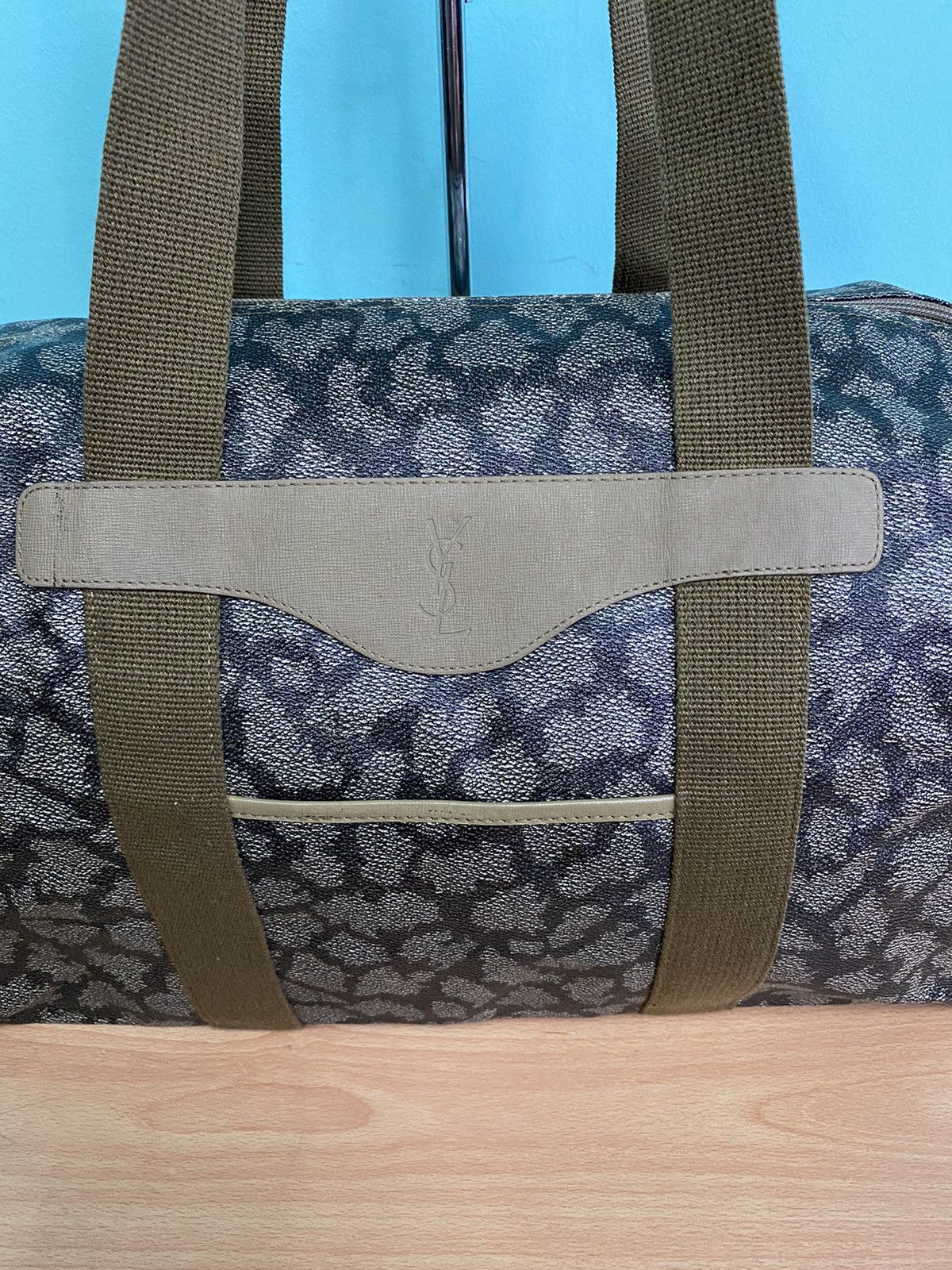 Yves Saint Laurent FINAL DROP VINTAGE YVES SAINT LAURENT TRAVEL BAG Size ONE SIZE - 16 Thumbnail
