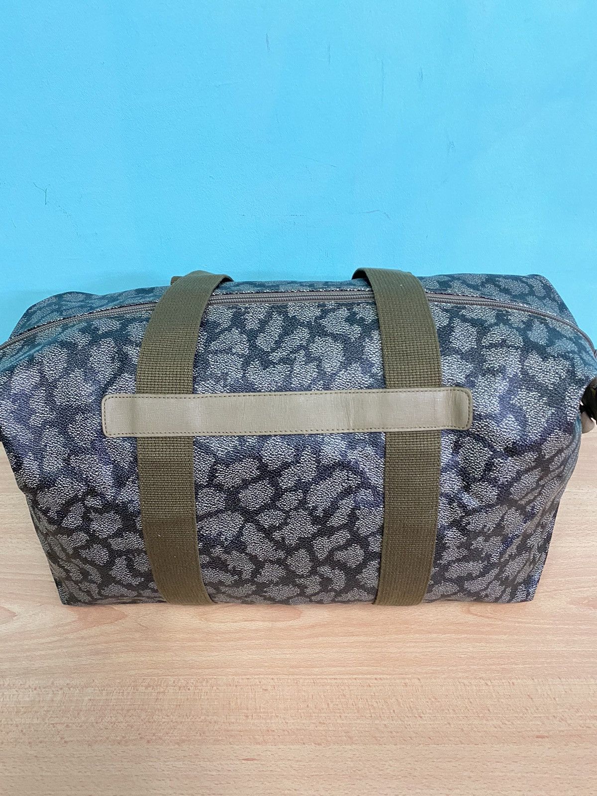 Yves Saint Laurent FINAL DROP VINTAGE YVES SAINT LAURENT TRAVEL BAG Size ONE SIZE - 7 Thumbnail