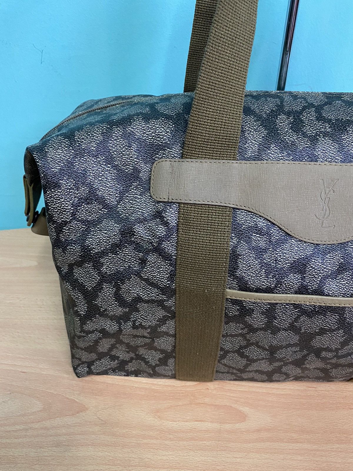 Yves Saint Laurent FINAL DROP VINTAGE YVES SAINT LAURENT TRAVEL BAG Size ONE SIZE - 14 Thumbnail